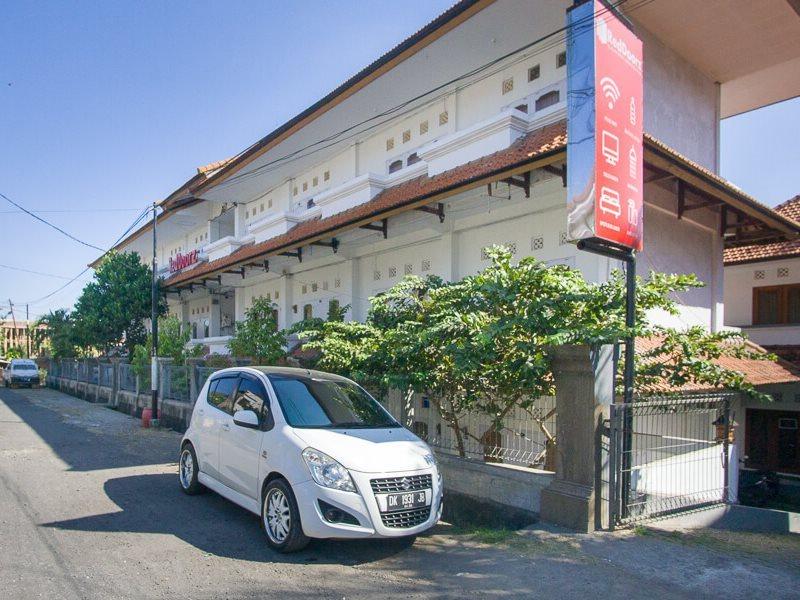 Reddoorz @ Jalan Gatot Subroto Denpasar Hotel Exterior photo