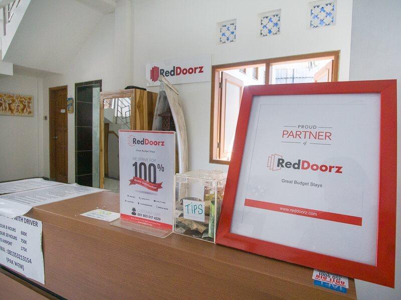 Reddoorz @ Jalan Gatot Subroto Denpasar Hotel Exterior photo