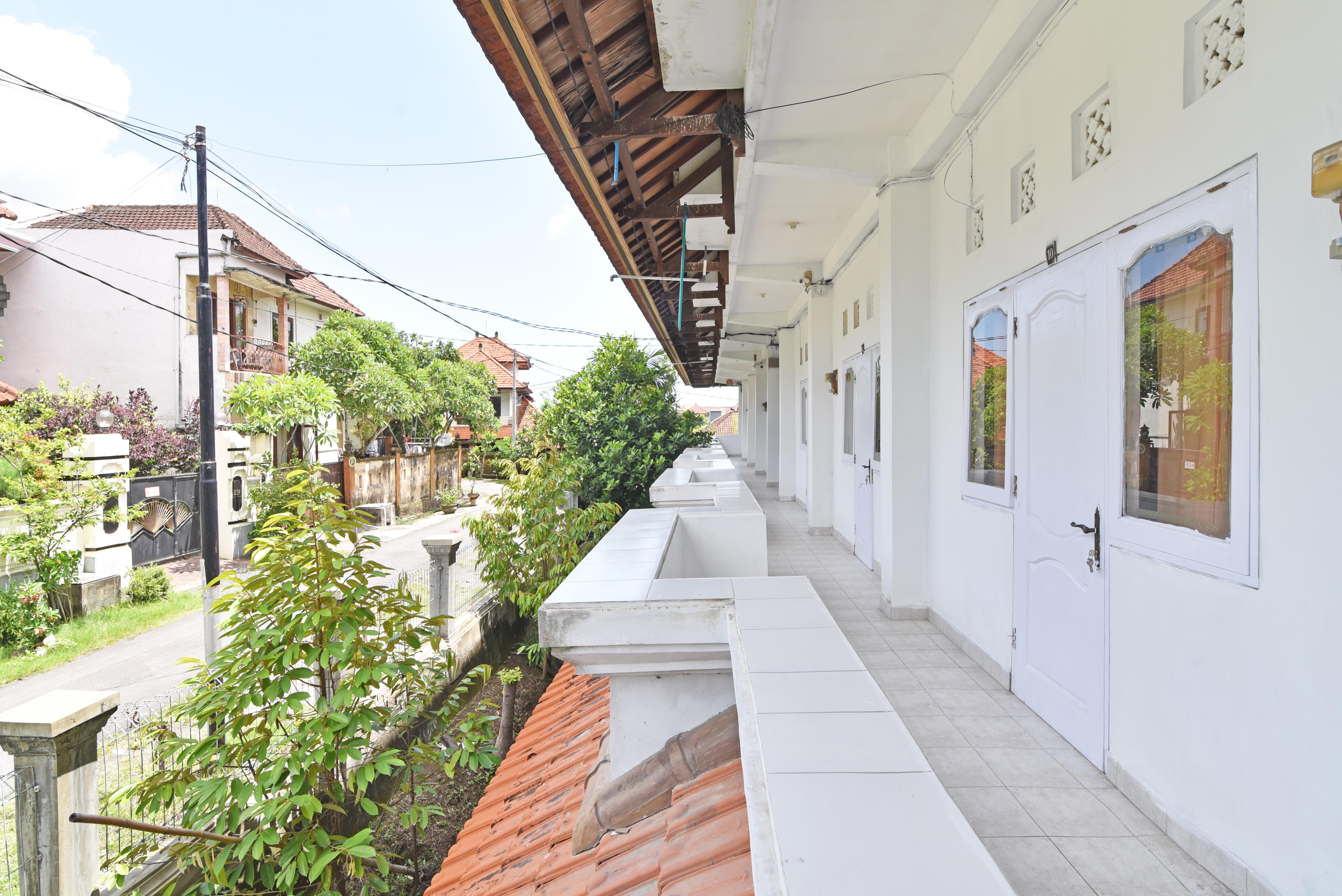 Reddoorz @ Jalan Gatot Subroto Denpasar Hotel Exterior photo